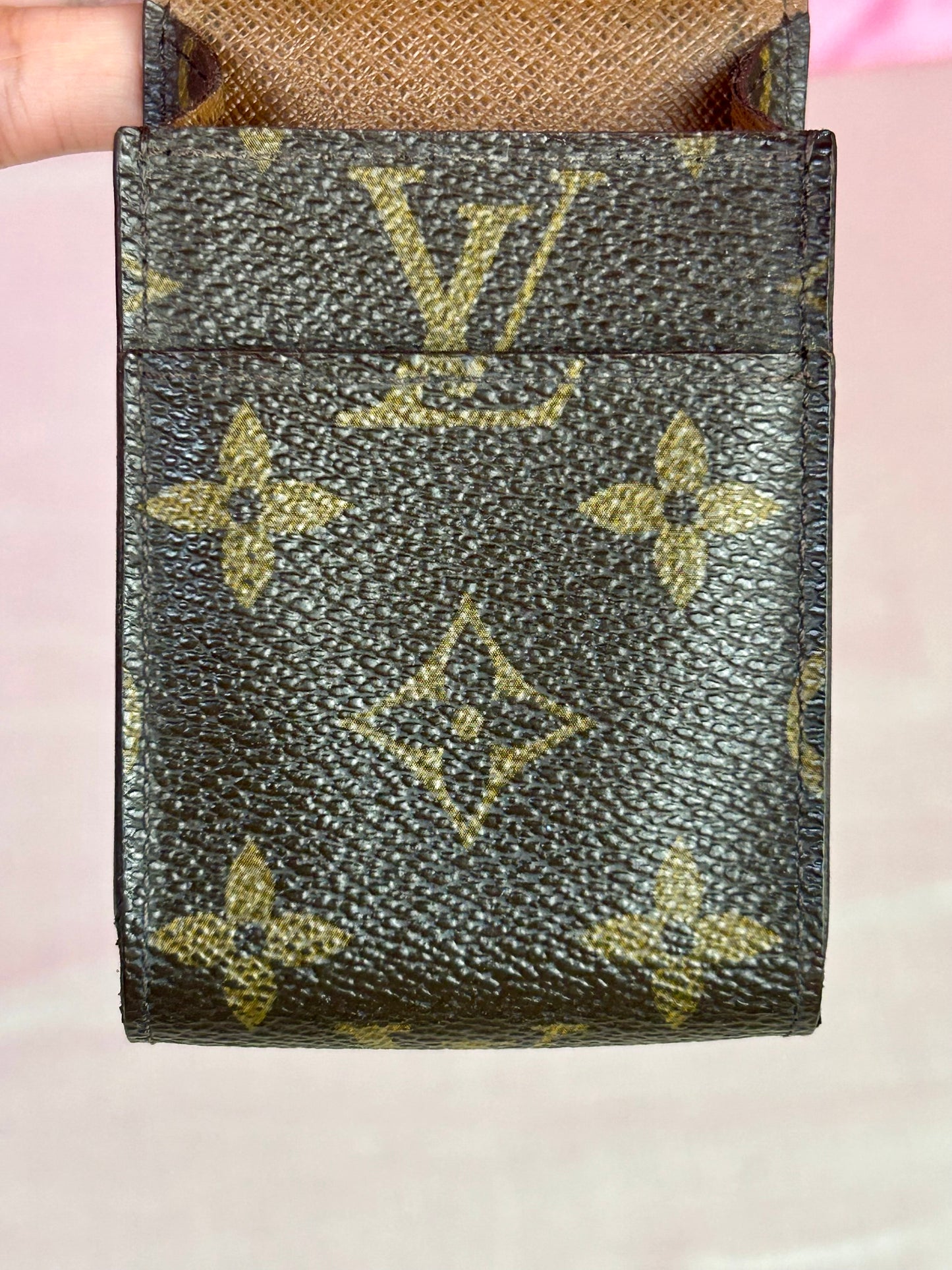 Cigarette Case (A)