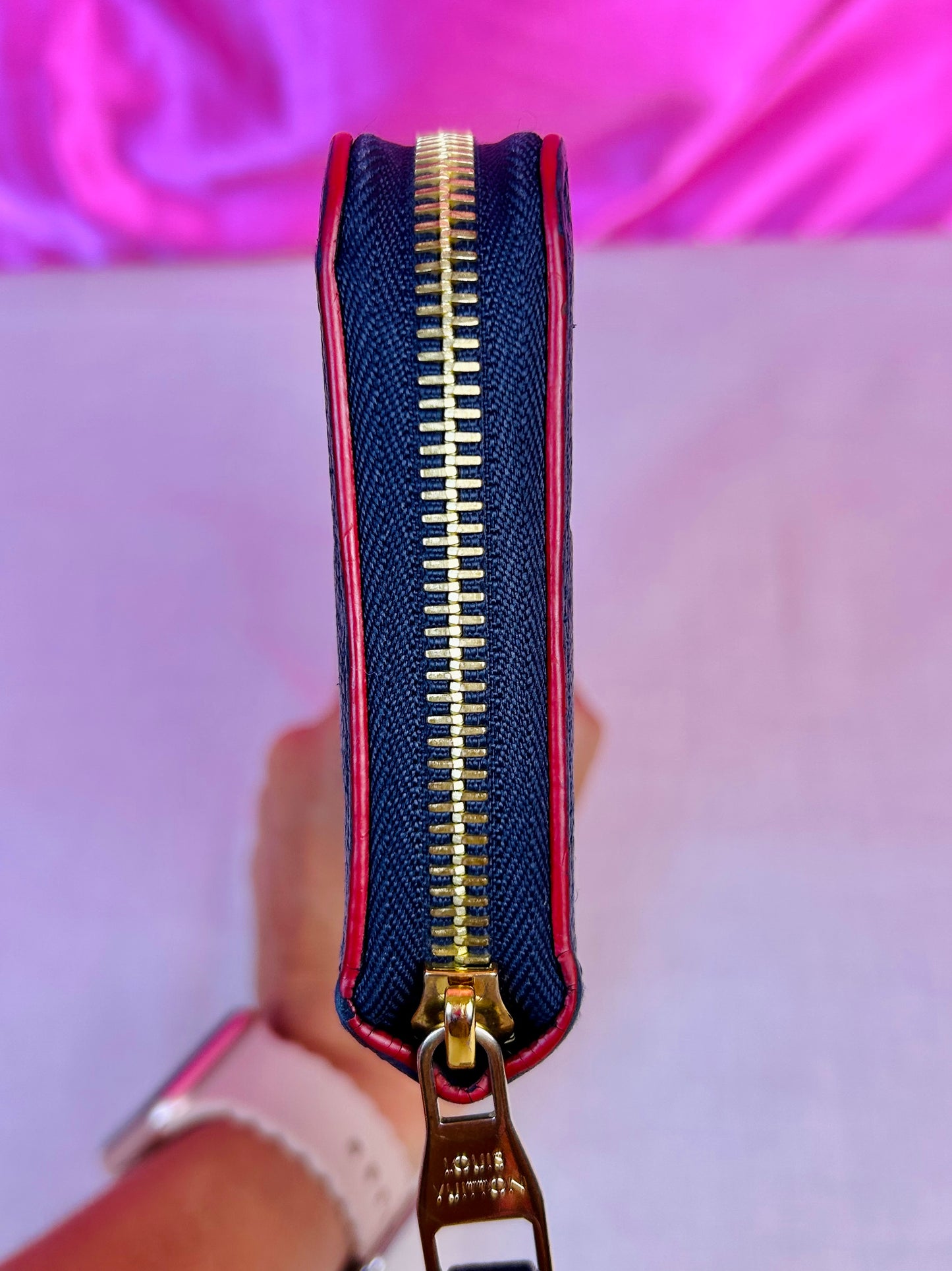 Navy Empreinte Zippy Wallet