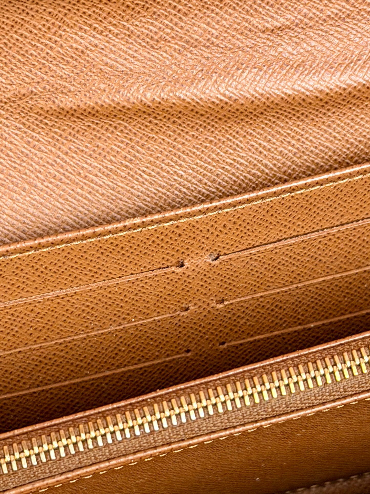 Sarah Wallet NM in Monogram/Brown