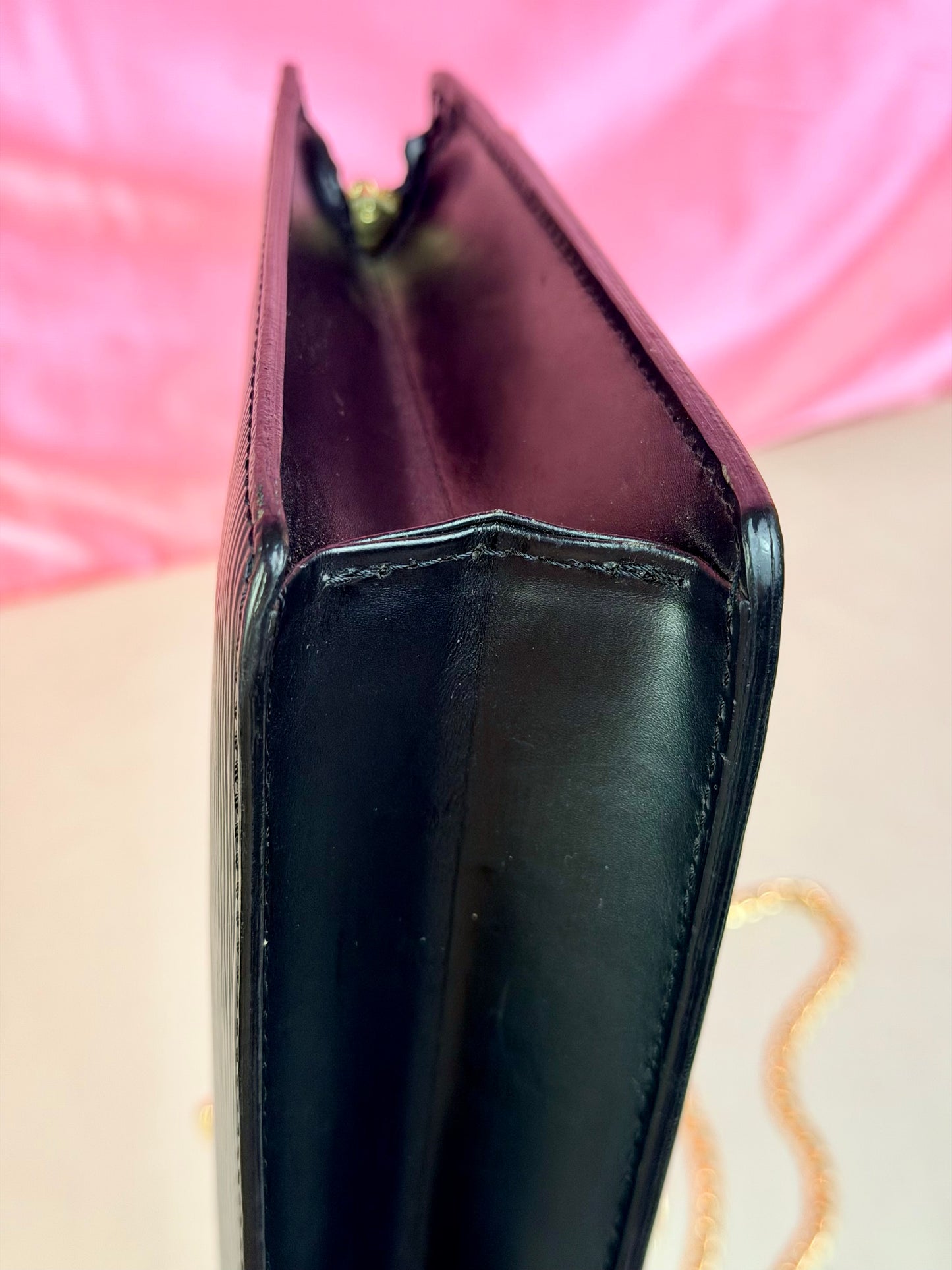 Black Epi Homme Clutch