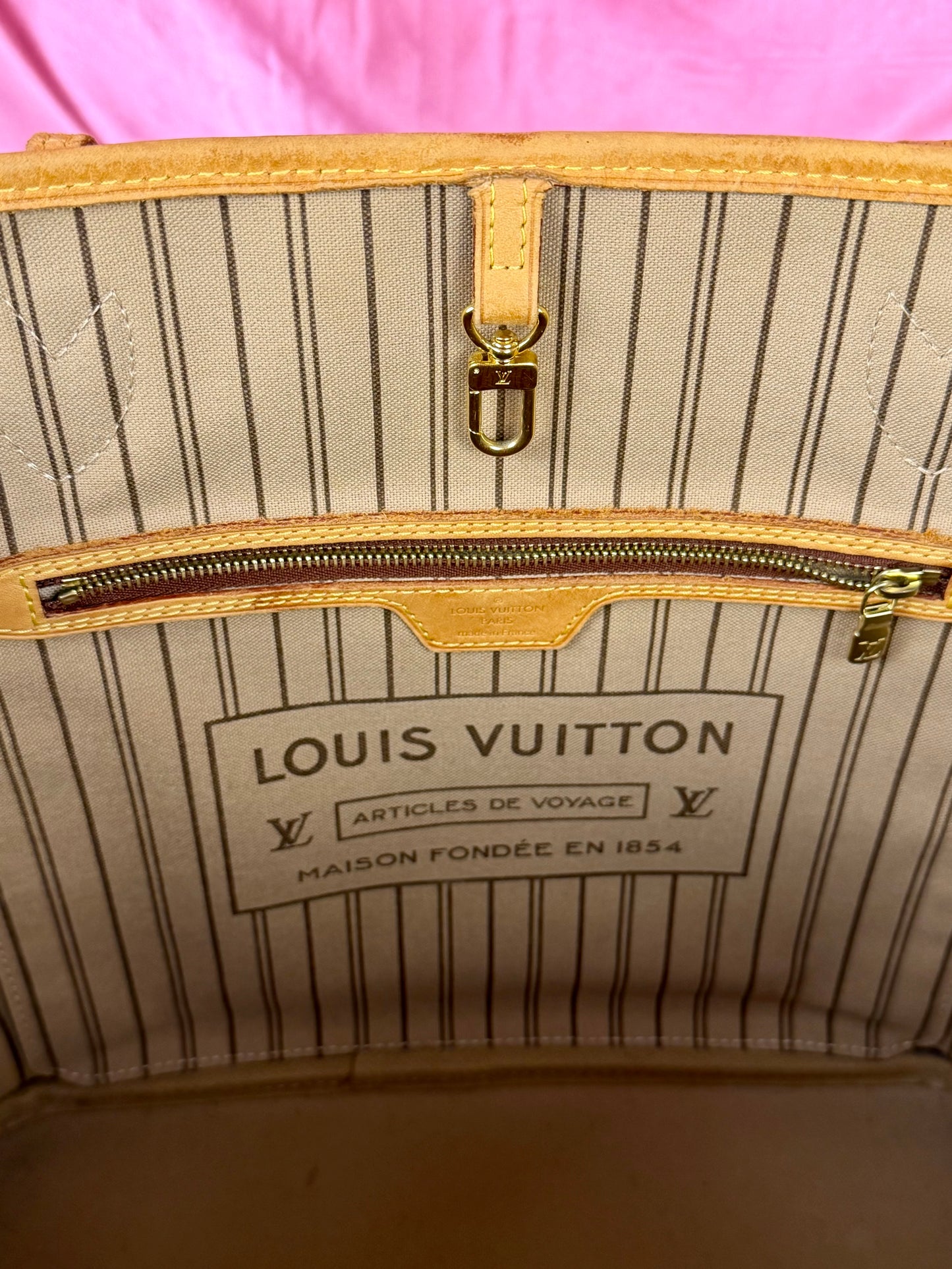 Neverfull MM in Monogram/Beige