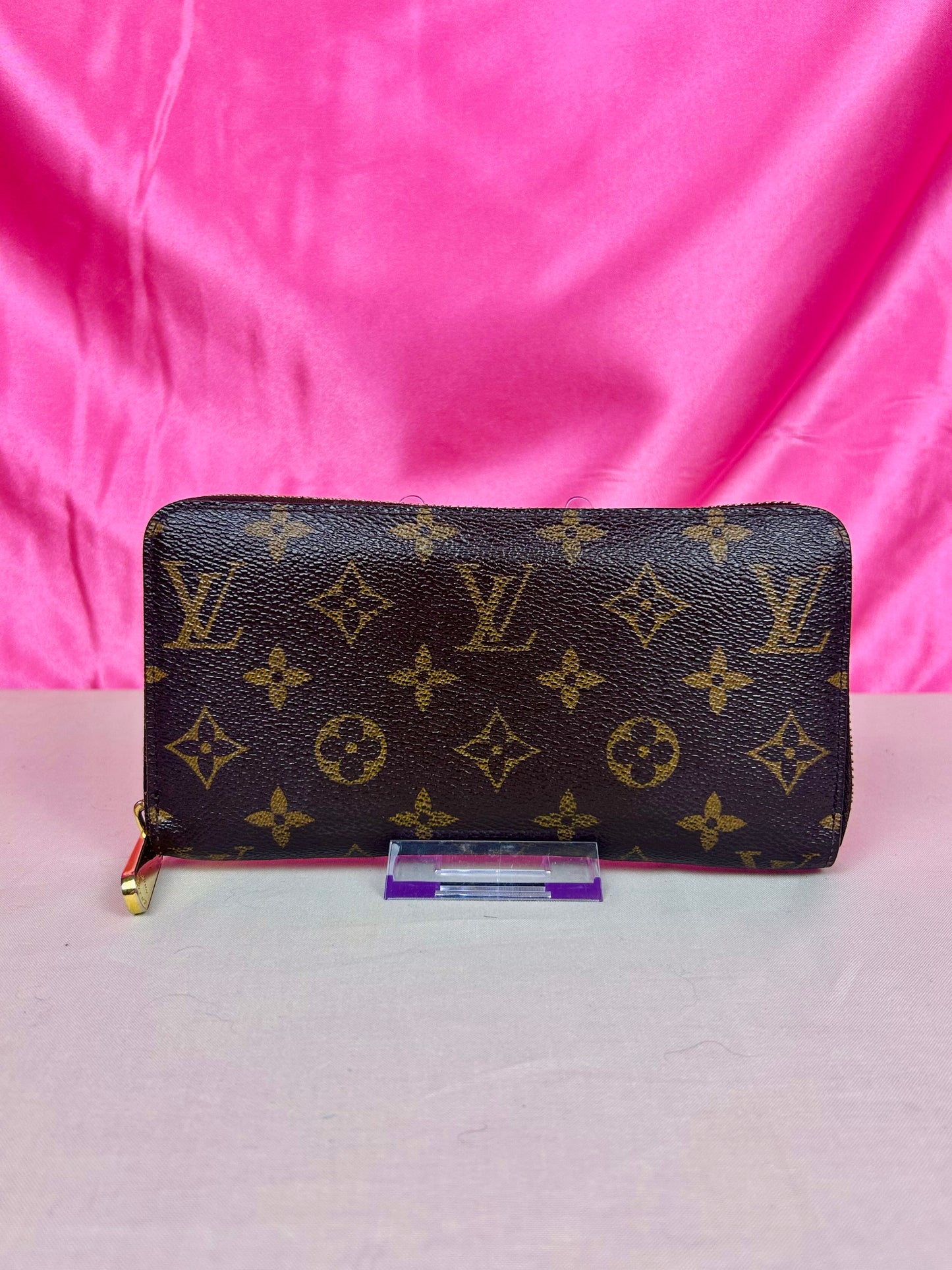 Louis Vuitton Monogram Zippy Wallet
