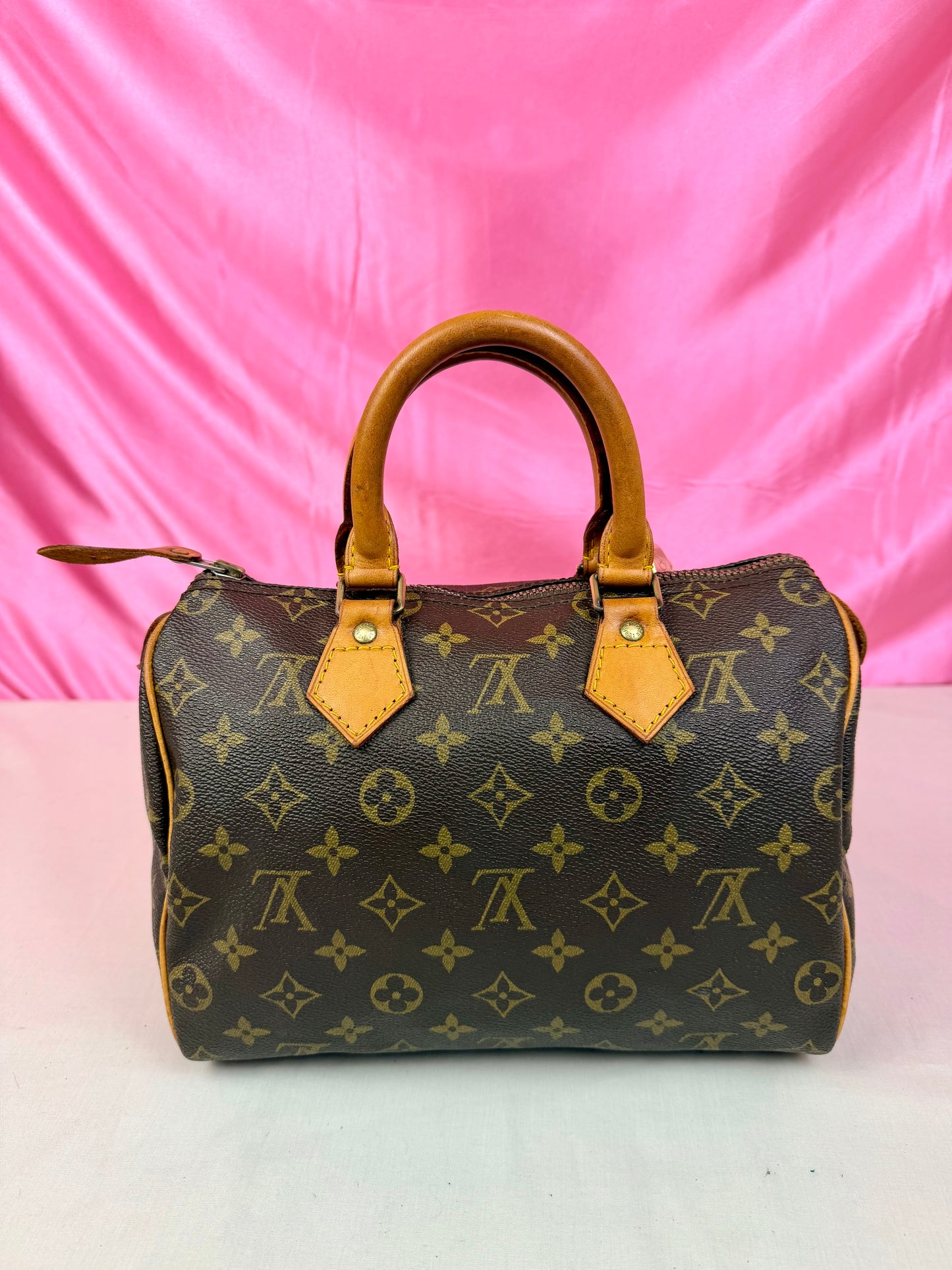 Vintage Speedy 25