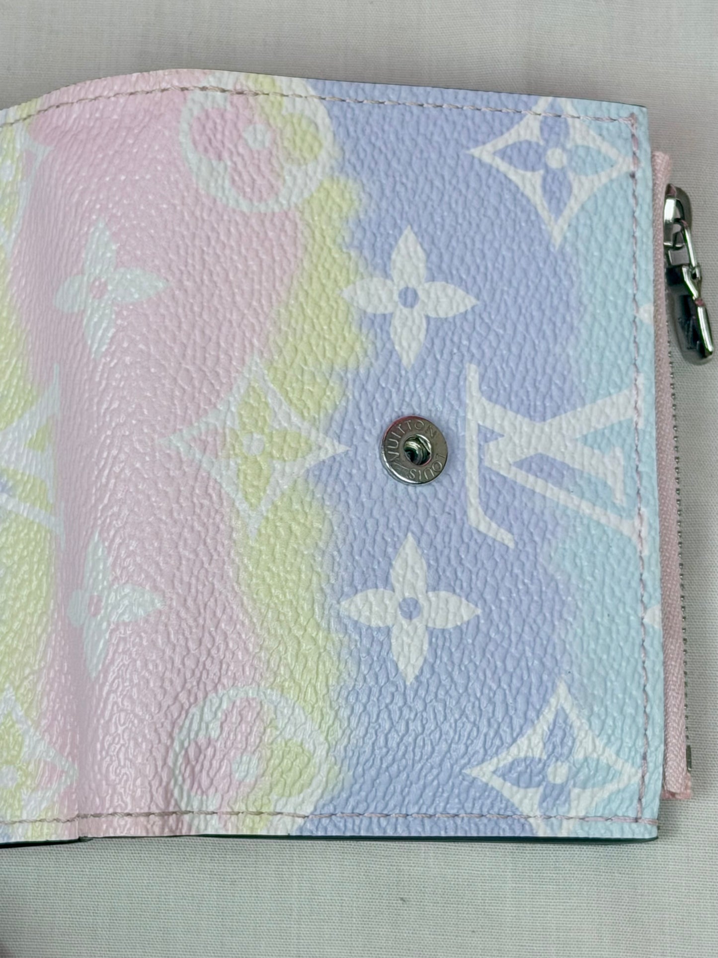 Louis Vuitton Escale Zoe Wallet in Pastel