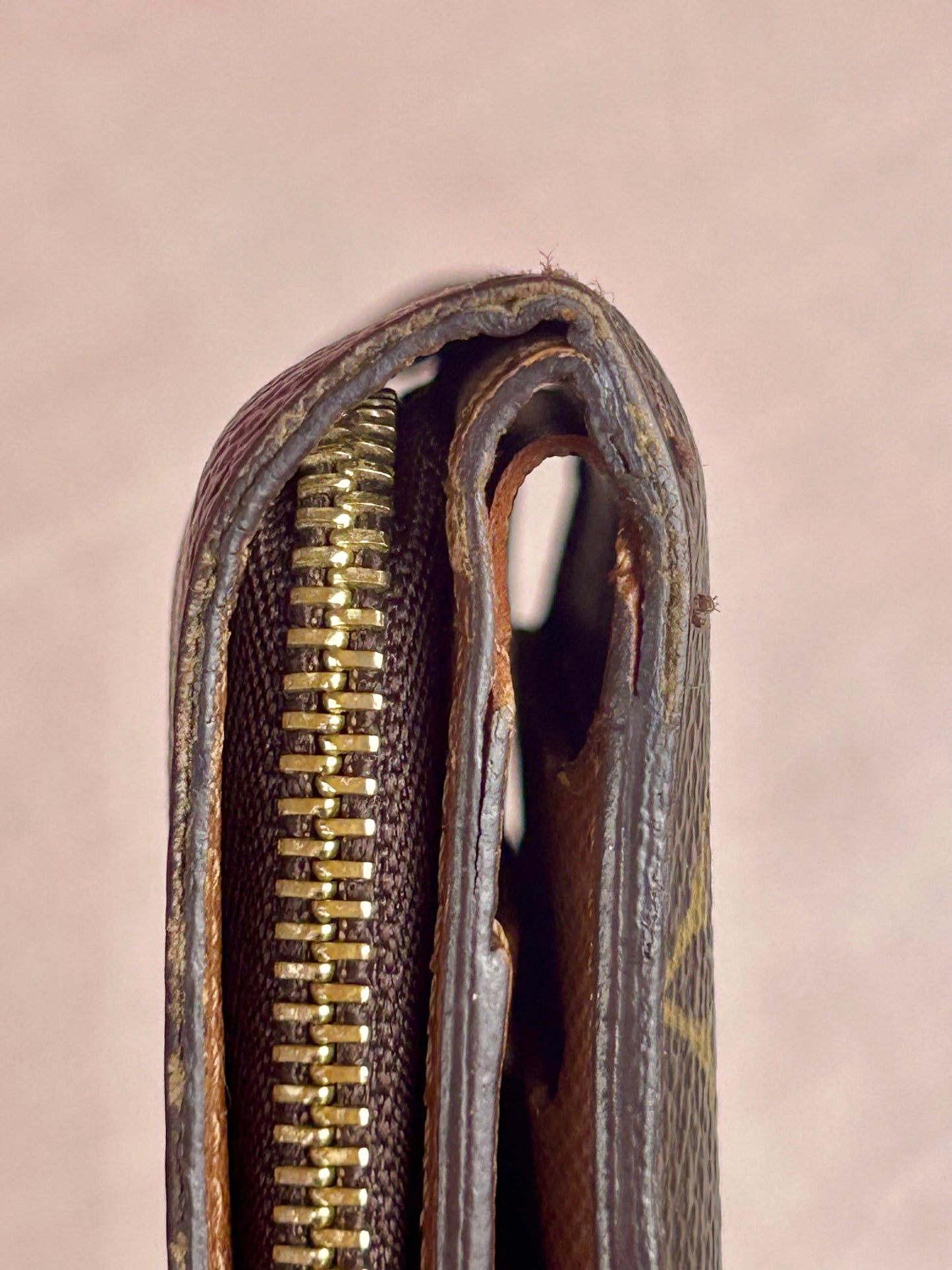 Vintage Compact Wallet