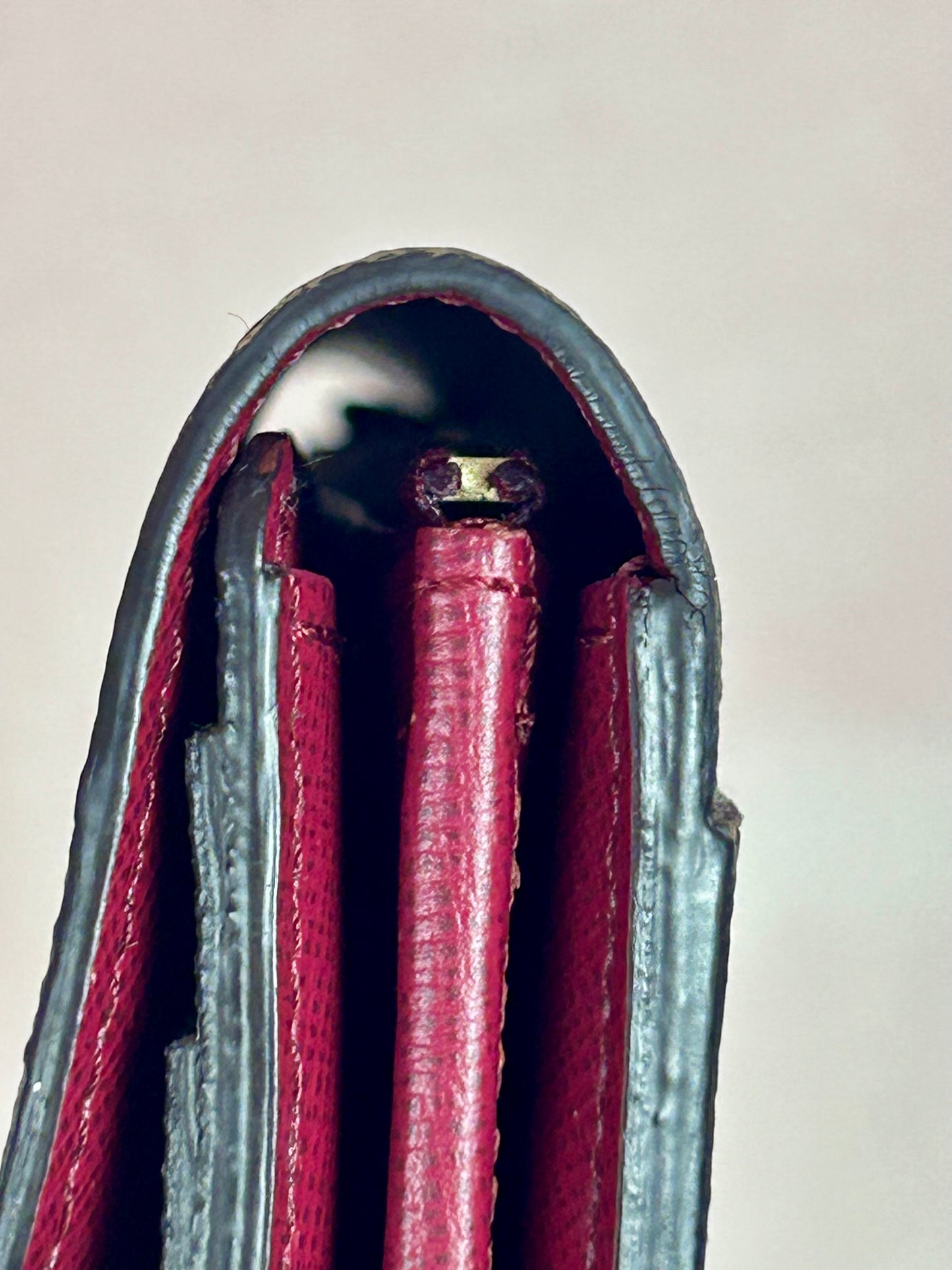 Sarah Wallet NM Monogram/Berry