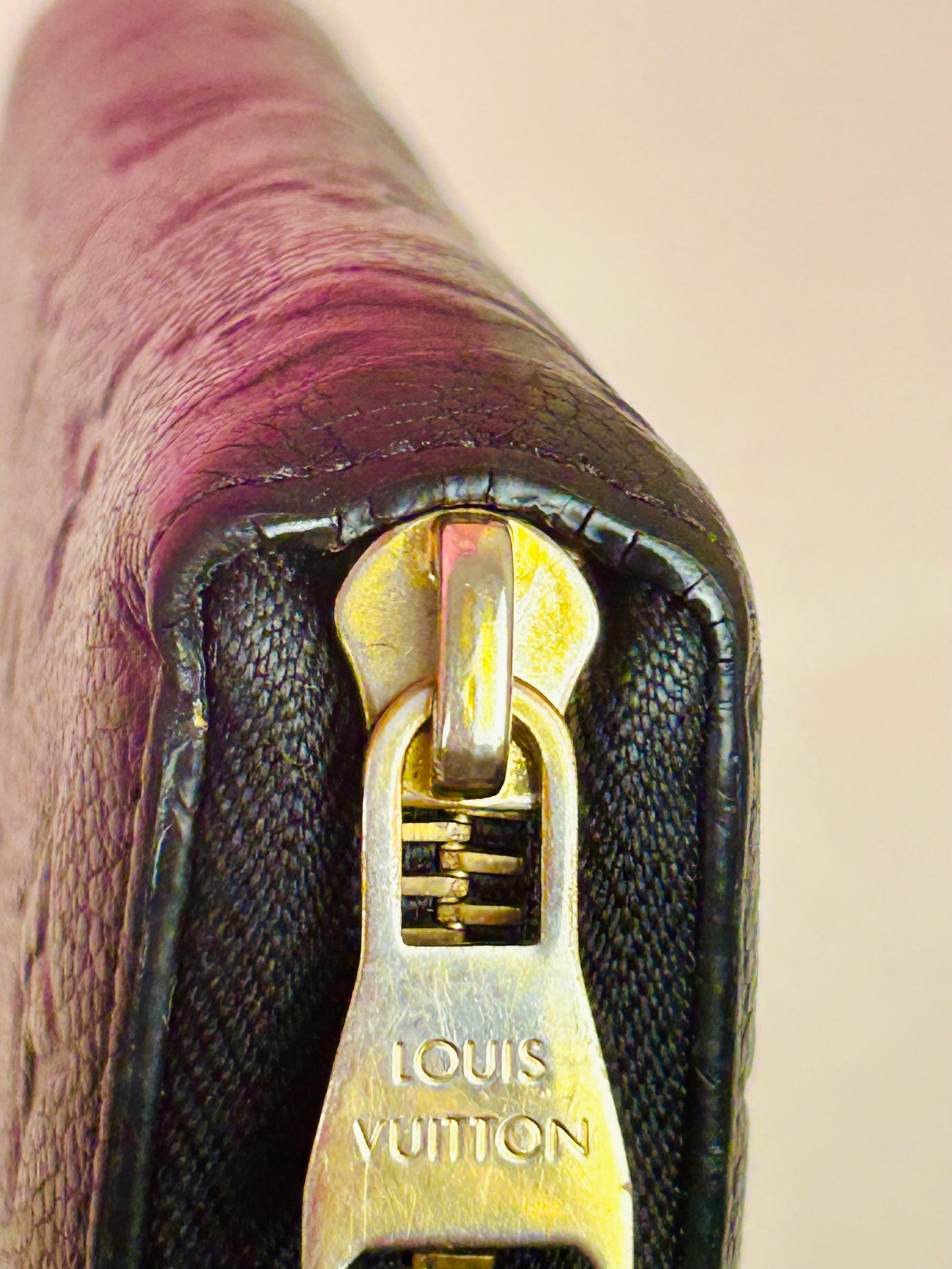 Black Empreinte Zippy Wallet