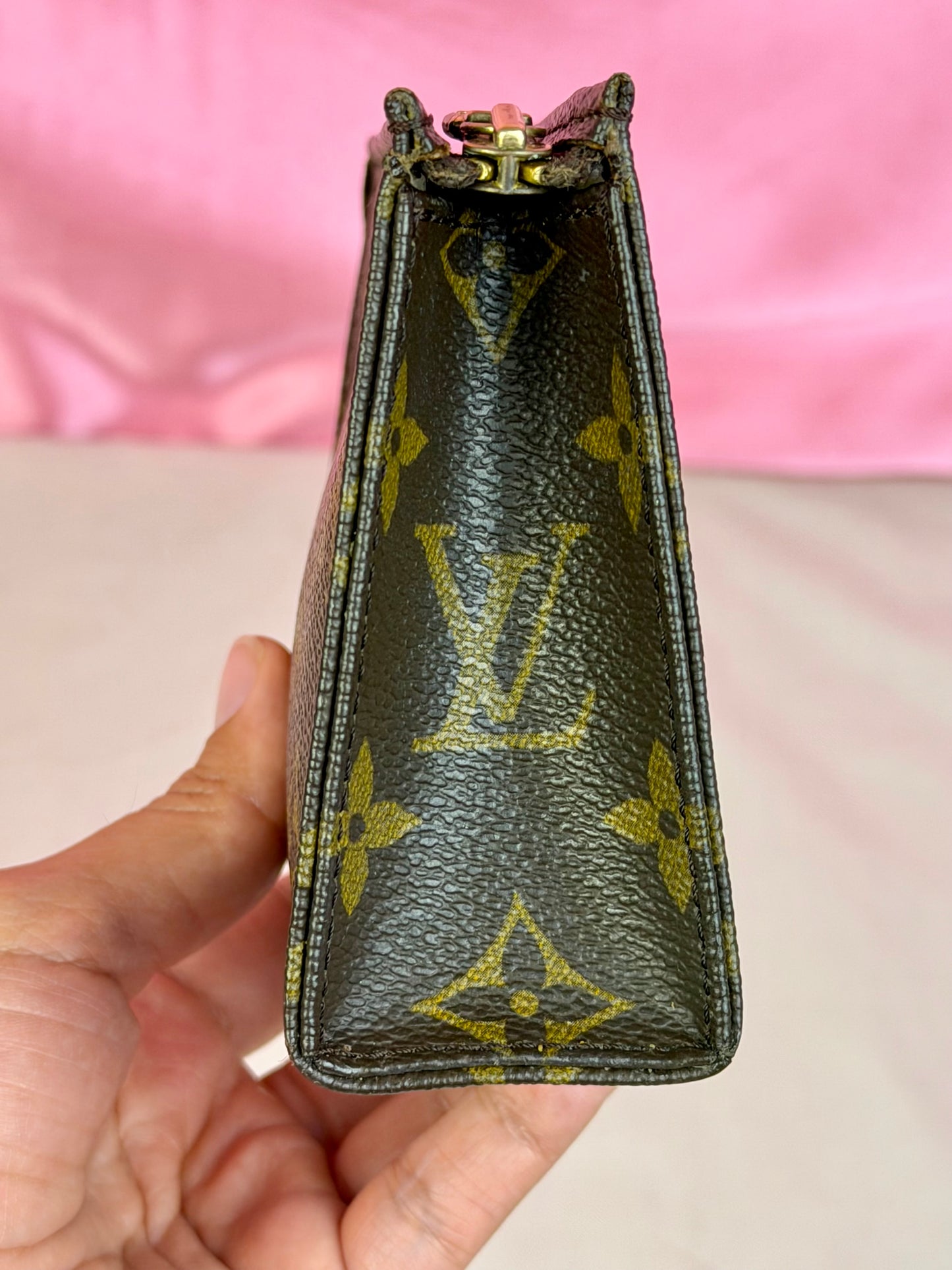 Toiletry 15