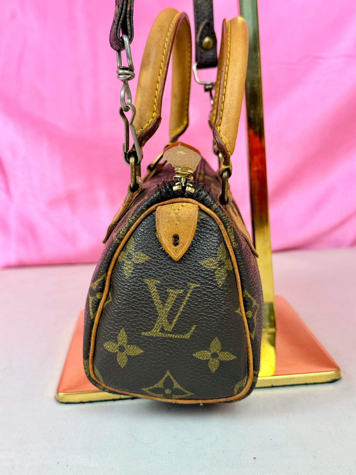 Mini Speedy HL with Strap