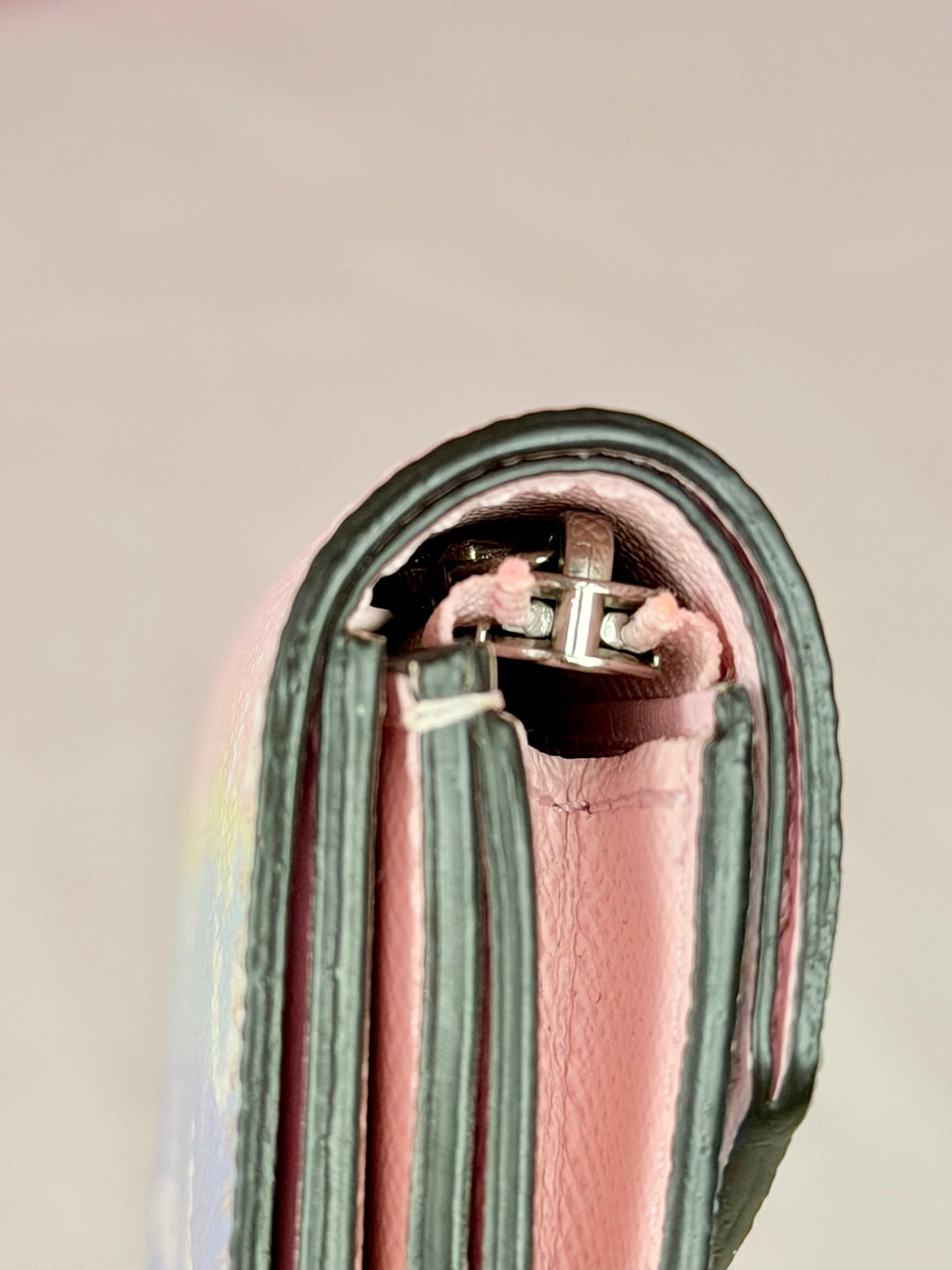 Louis Vuitton Escale Zoe Wallet in Pastel