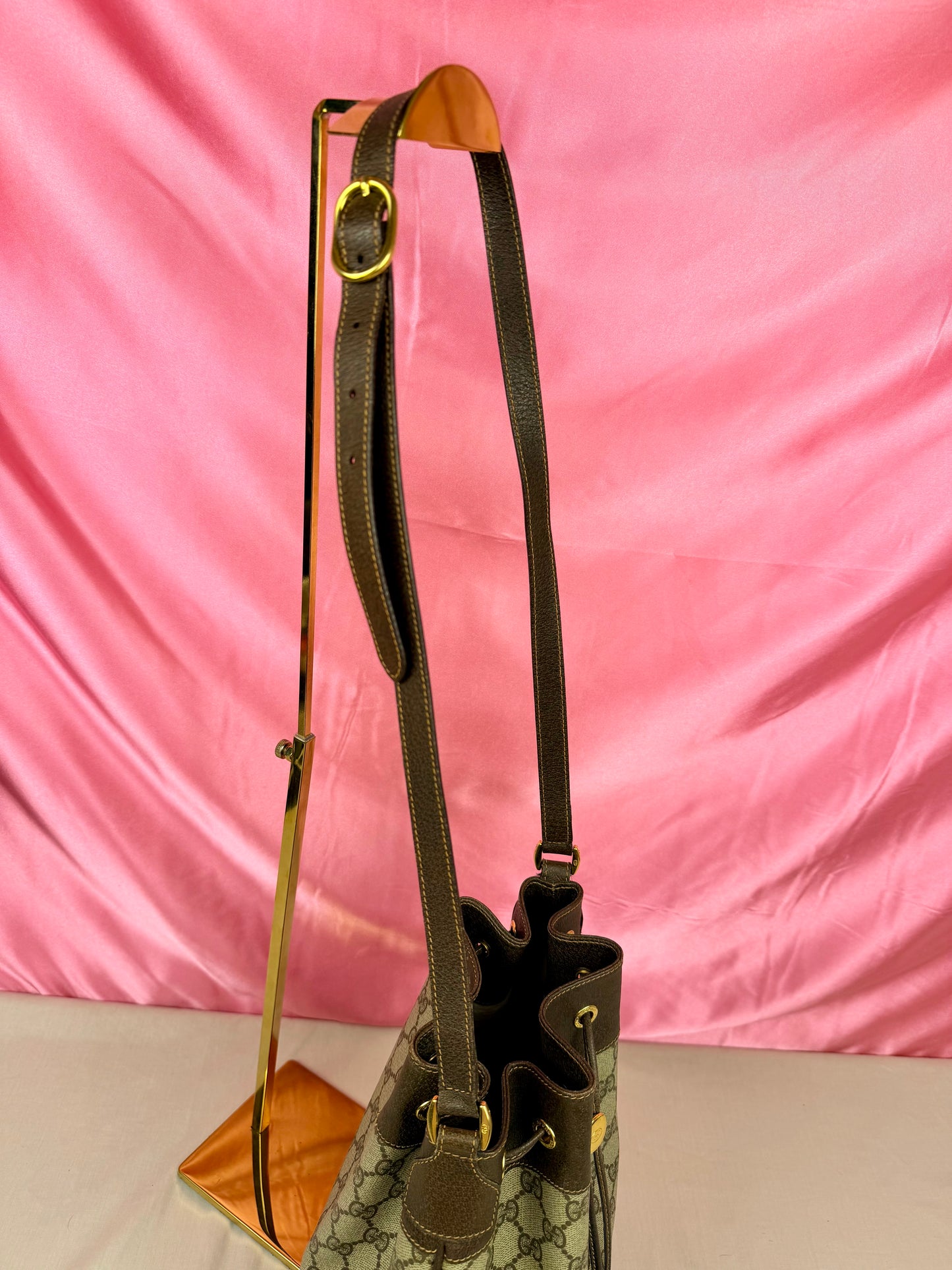 Sherry Line Bucket