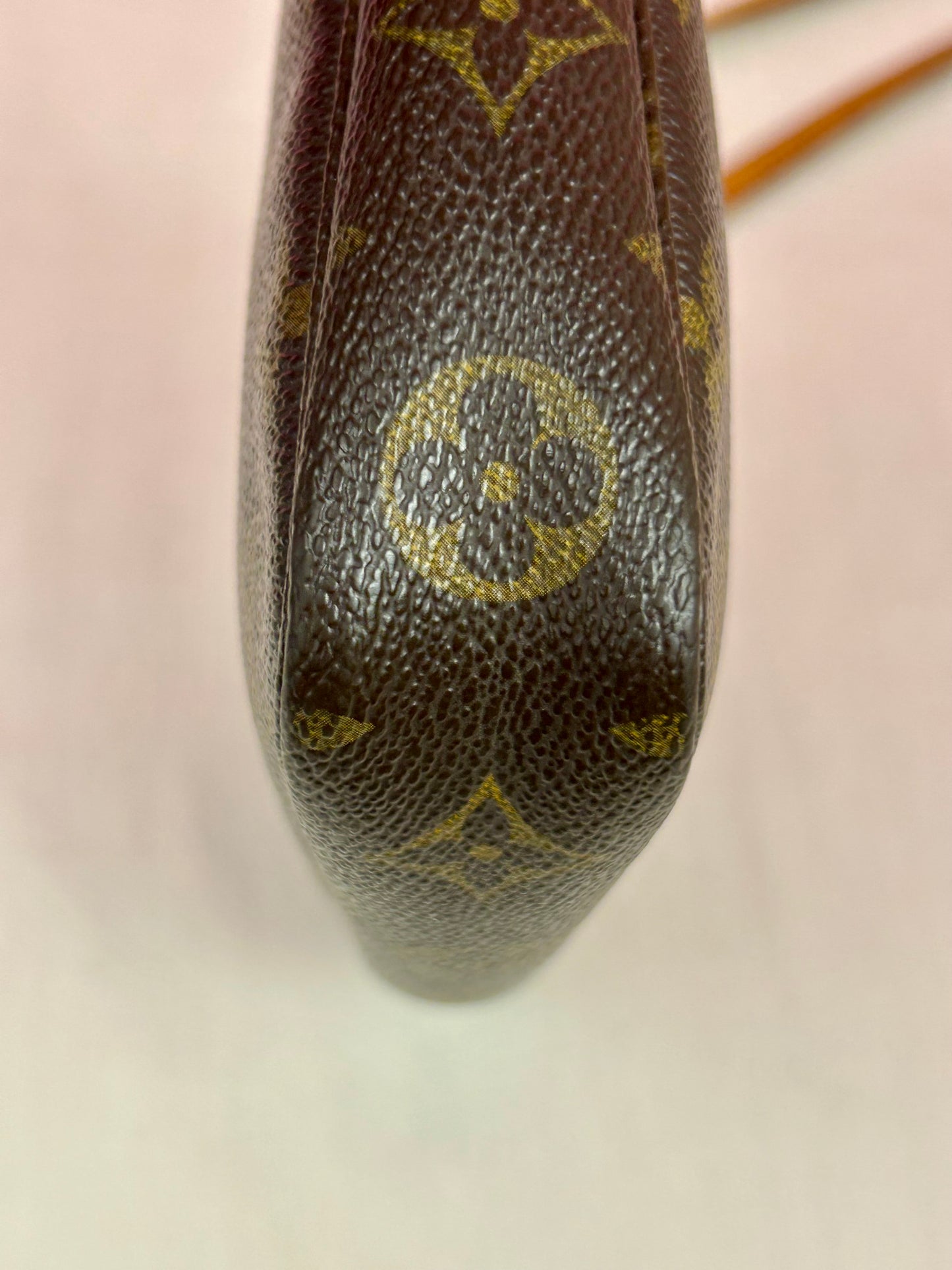 Pochette Accessories