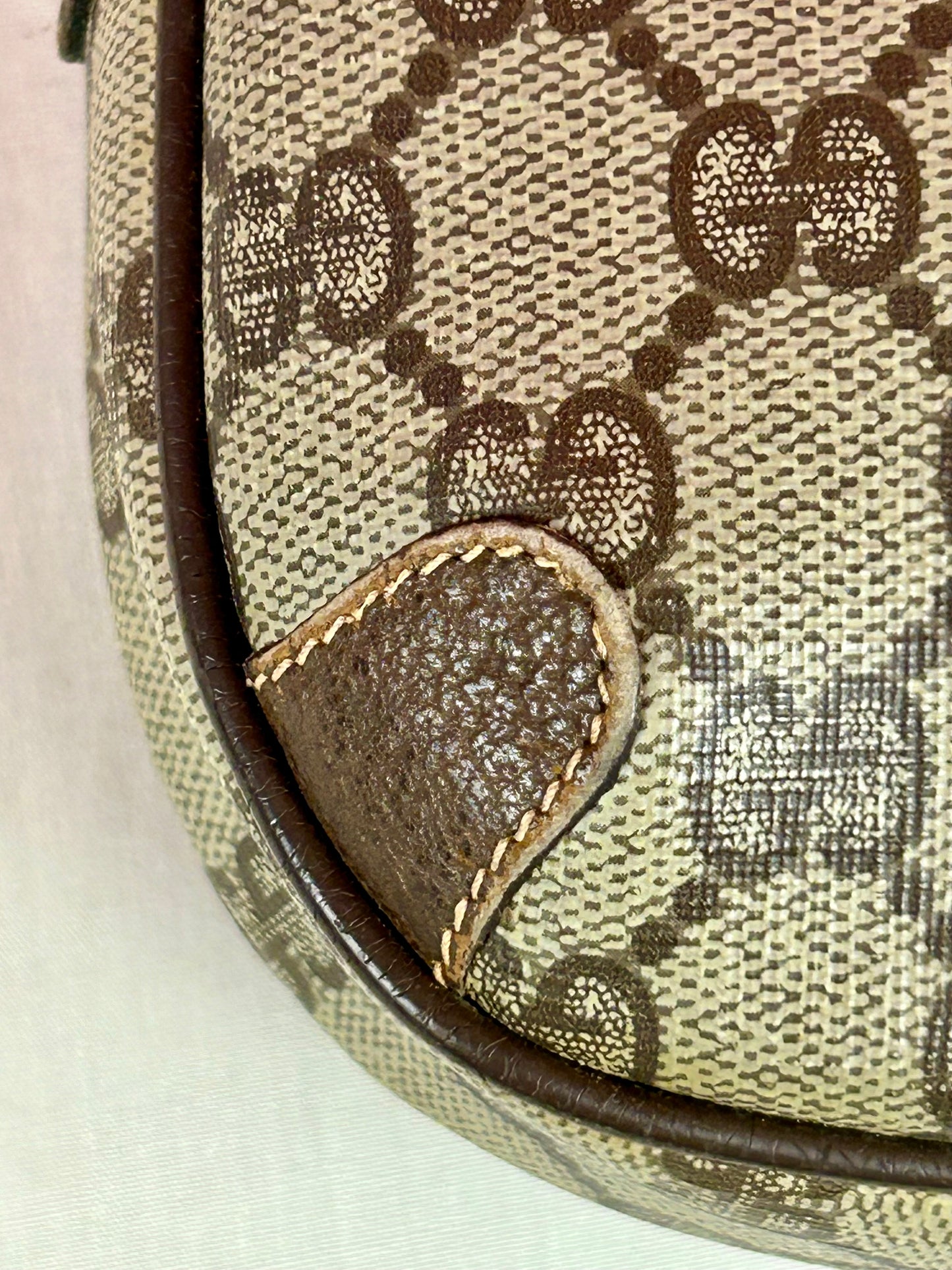 Small Round Sherry Line