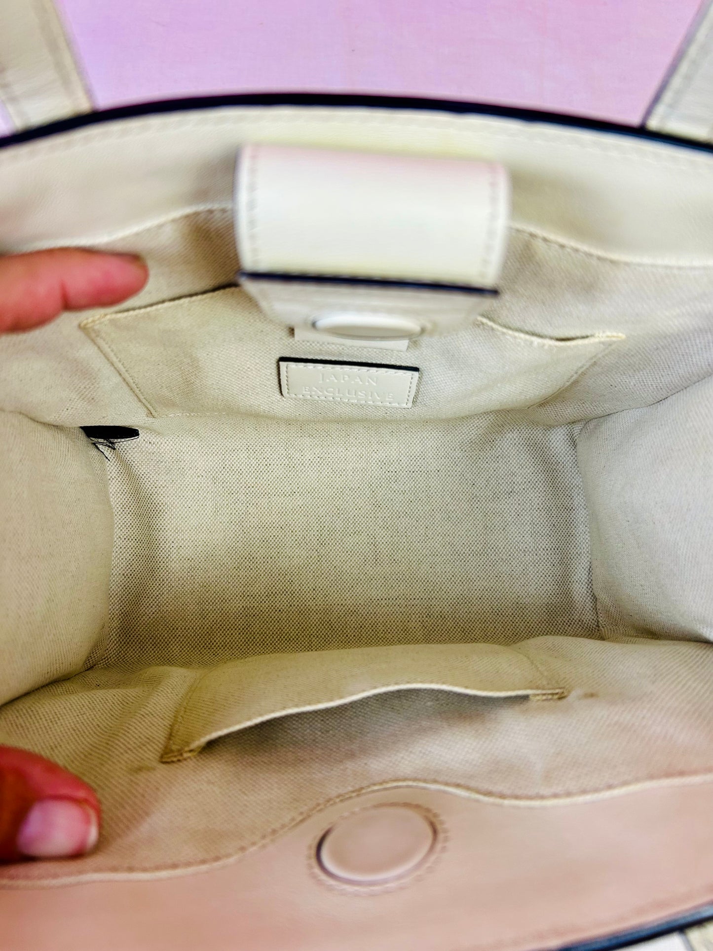 Small White Gucci Ribbon Tote