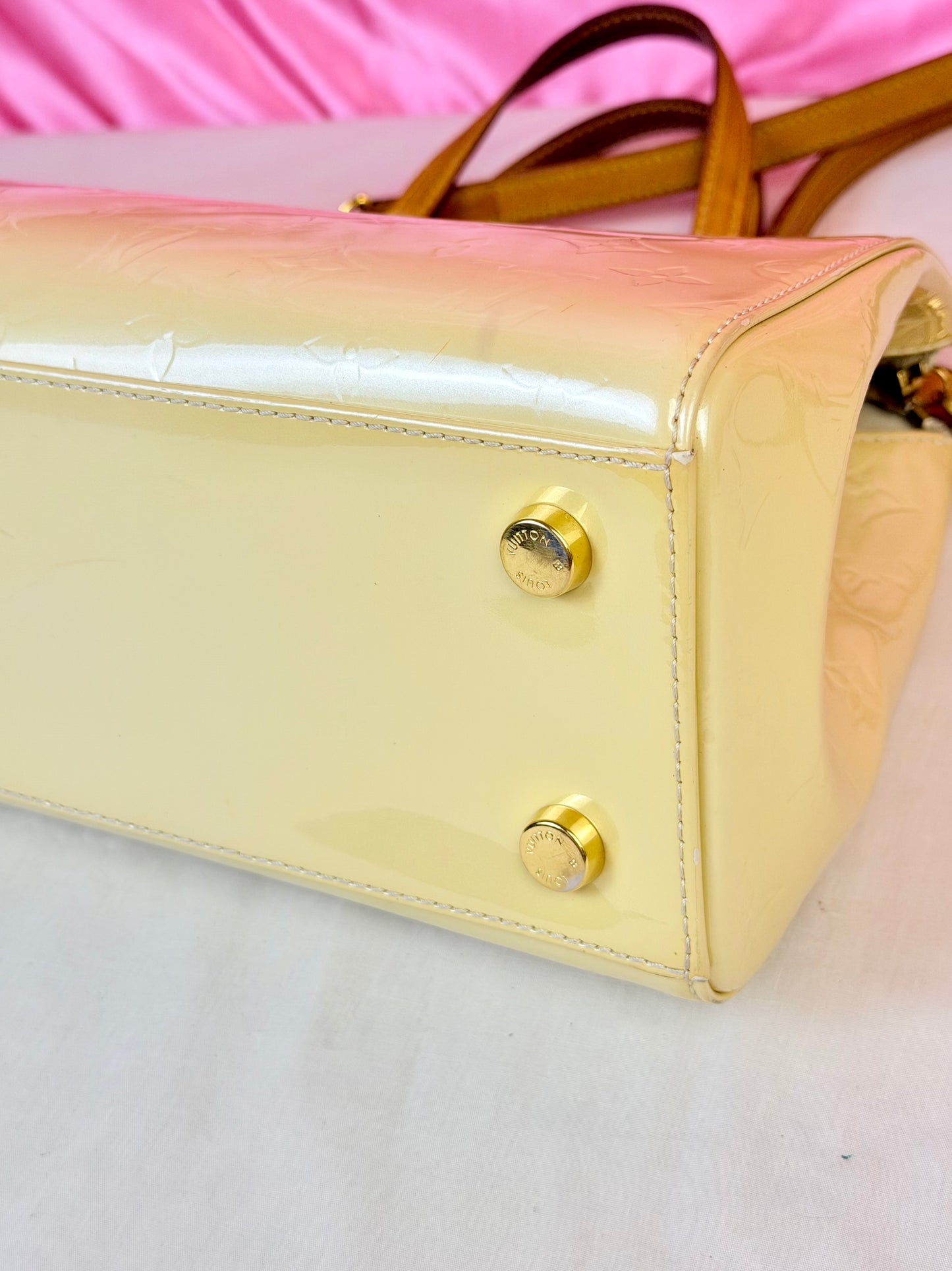 Brea MM in Pale Yellow Vernis