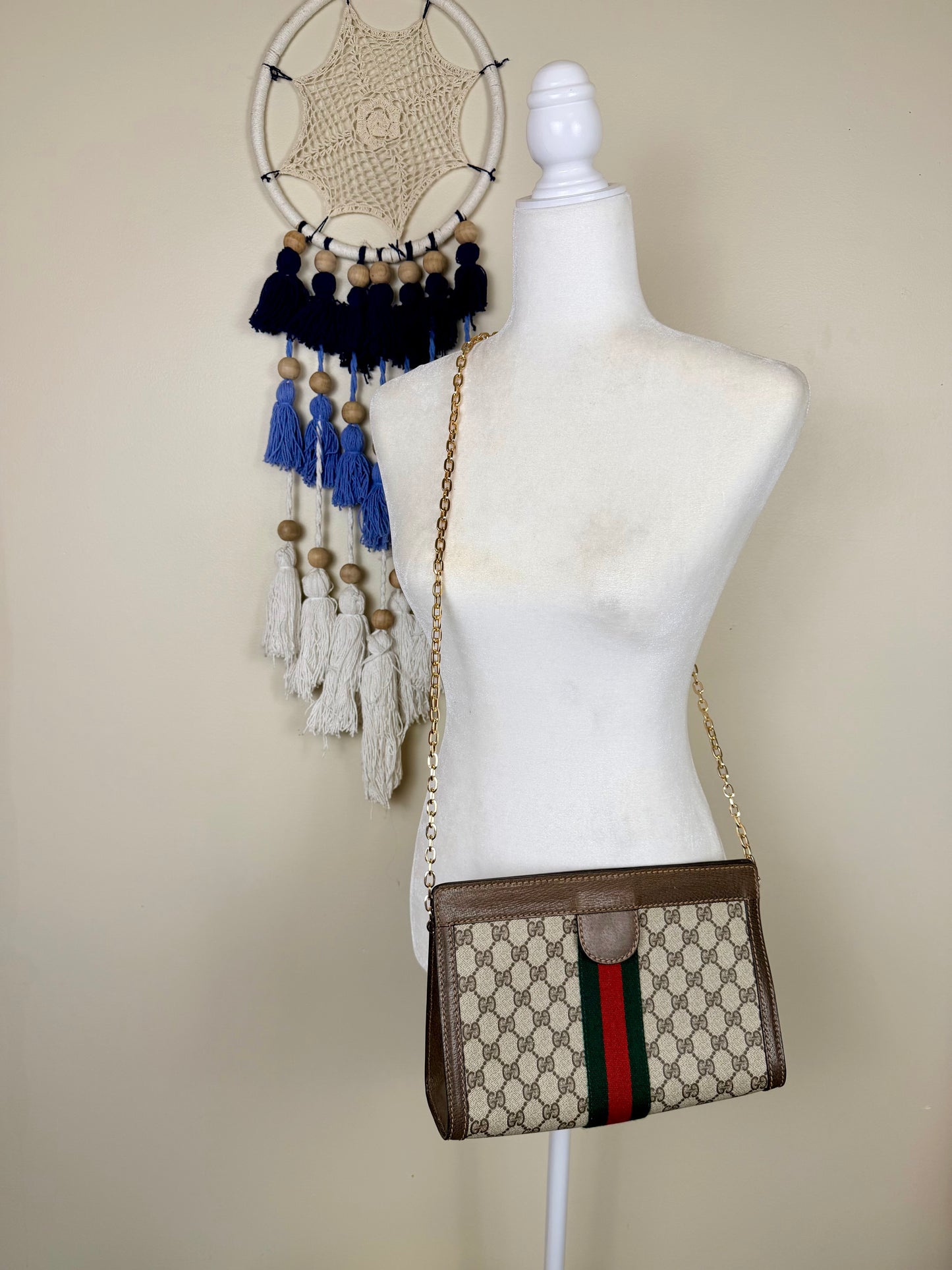 Sherry Line Clutch on Chain