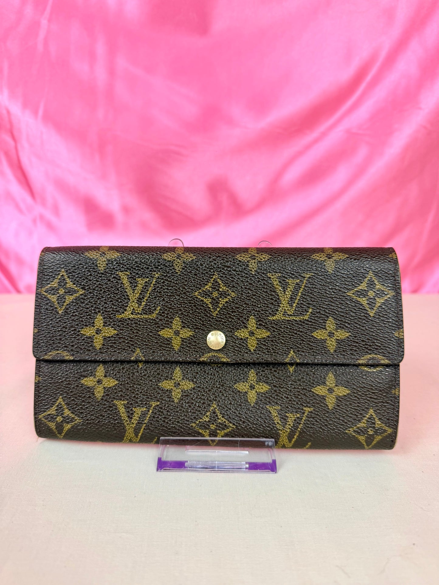 Sarah Wallet in Monogram