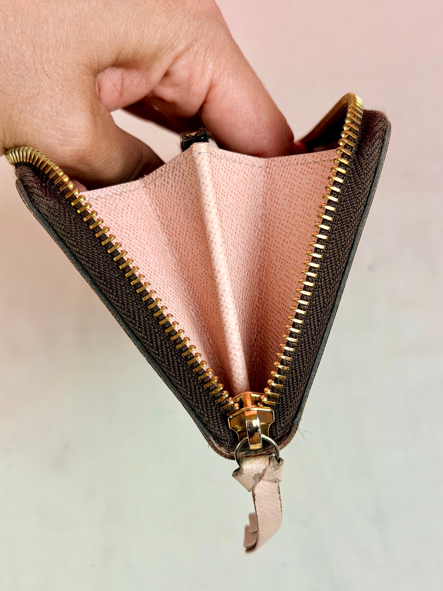 Louis Vuitton Clemence Wallet in Mono/Rose