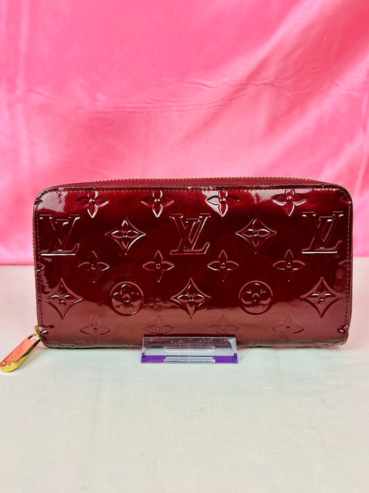 Magenta Vernis Zippy Wallet