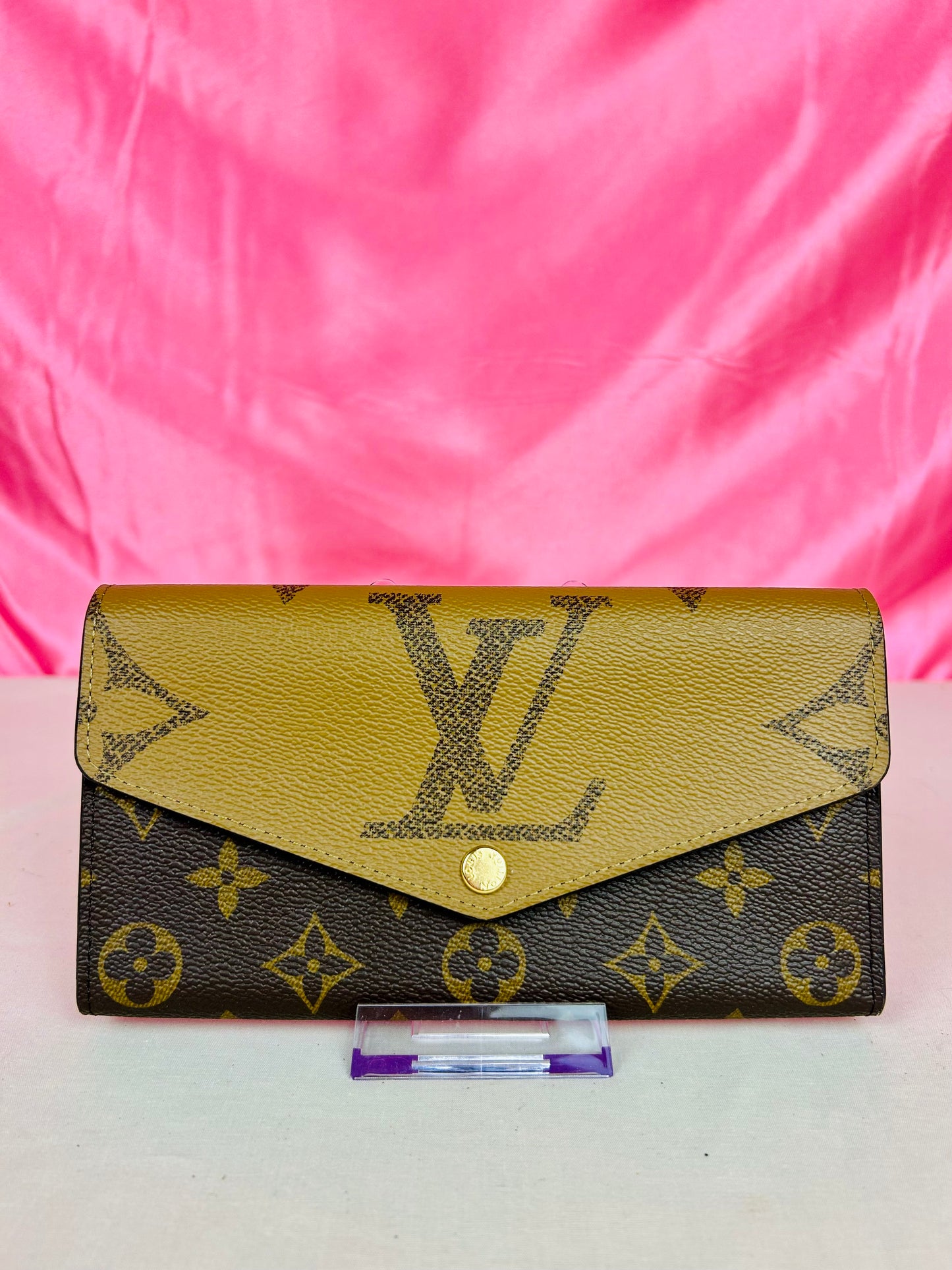 Reverse Monogram Sarah Wallet