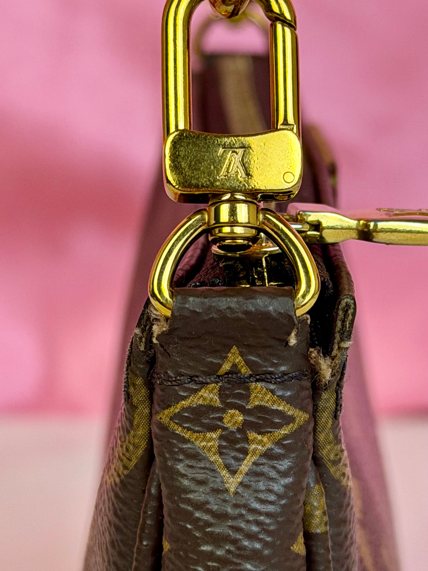 Small Pochette with Chain
