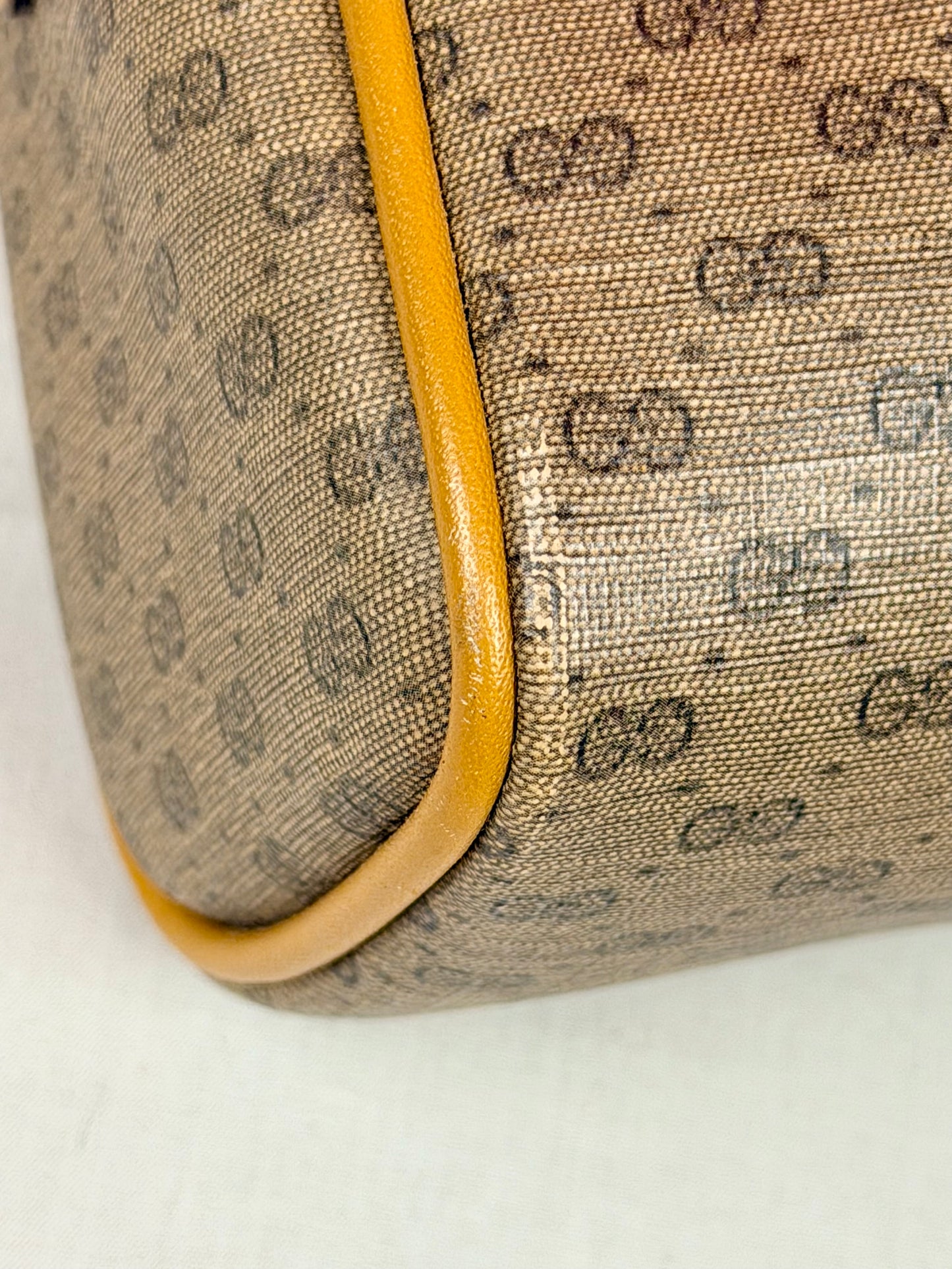MicroGG Sherry Line with Pouch