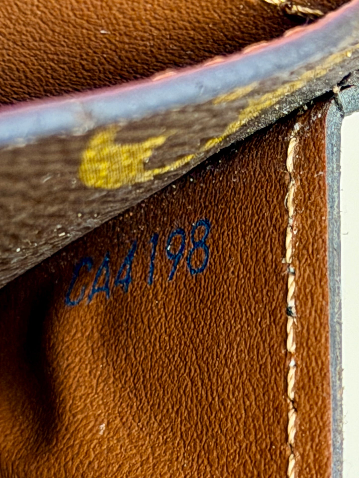 Sarah Wallet NM in Monogram/Brown