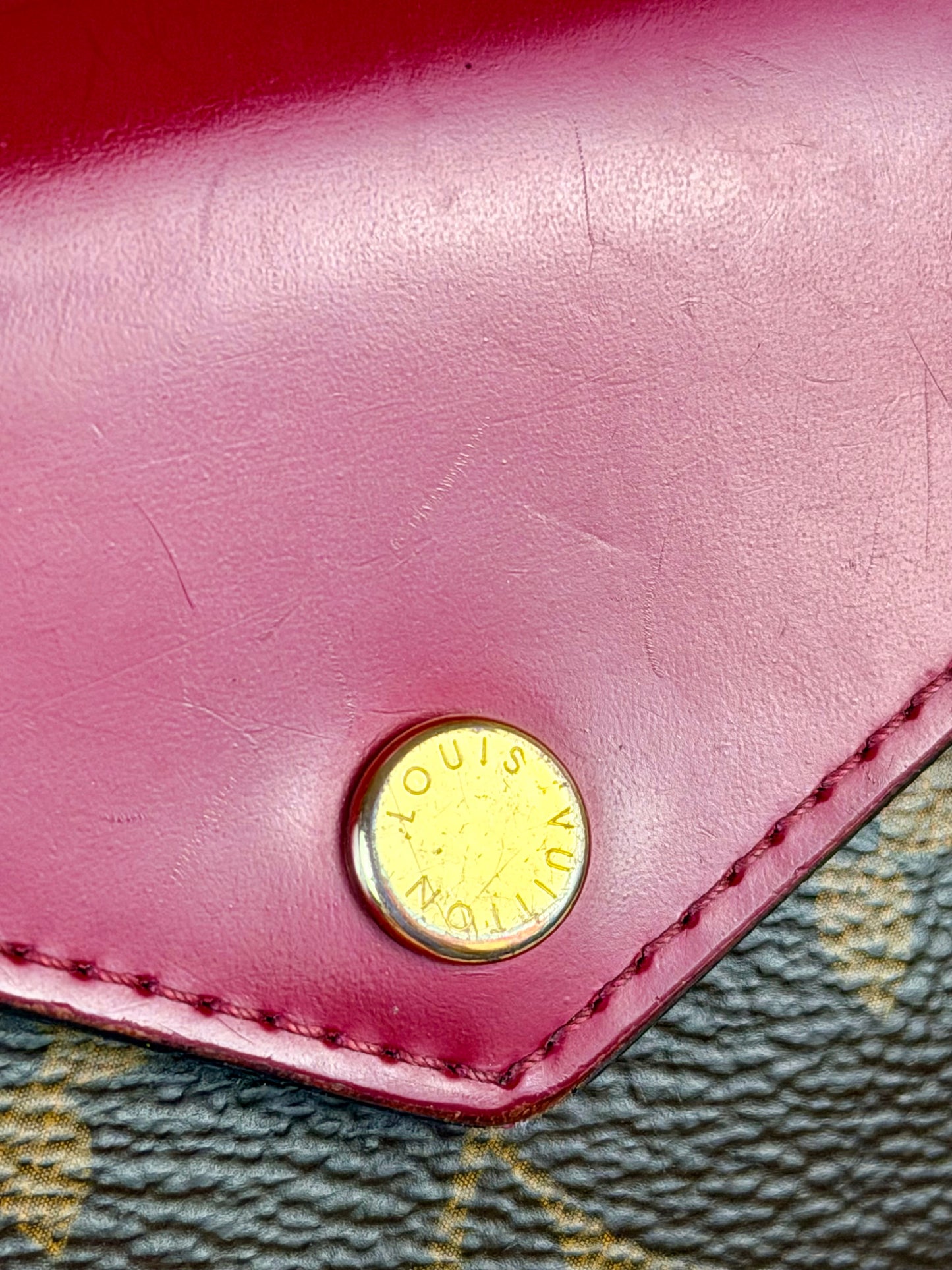 Zoe Wallet in Mono/Berry