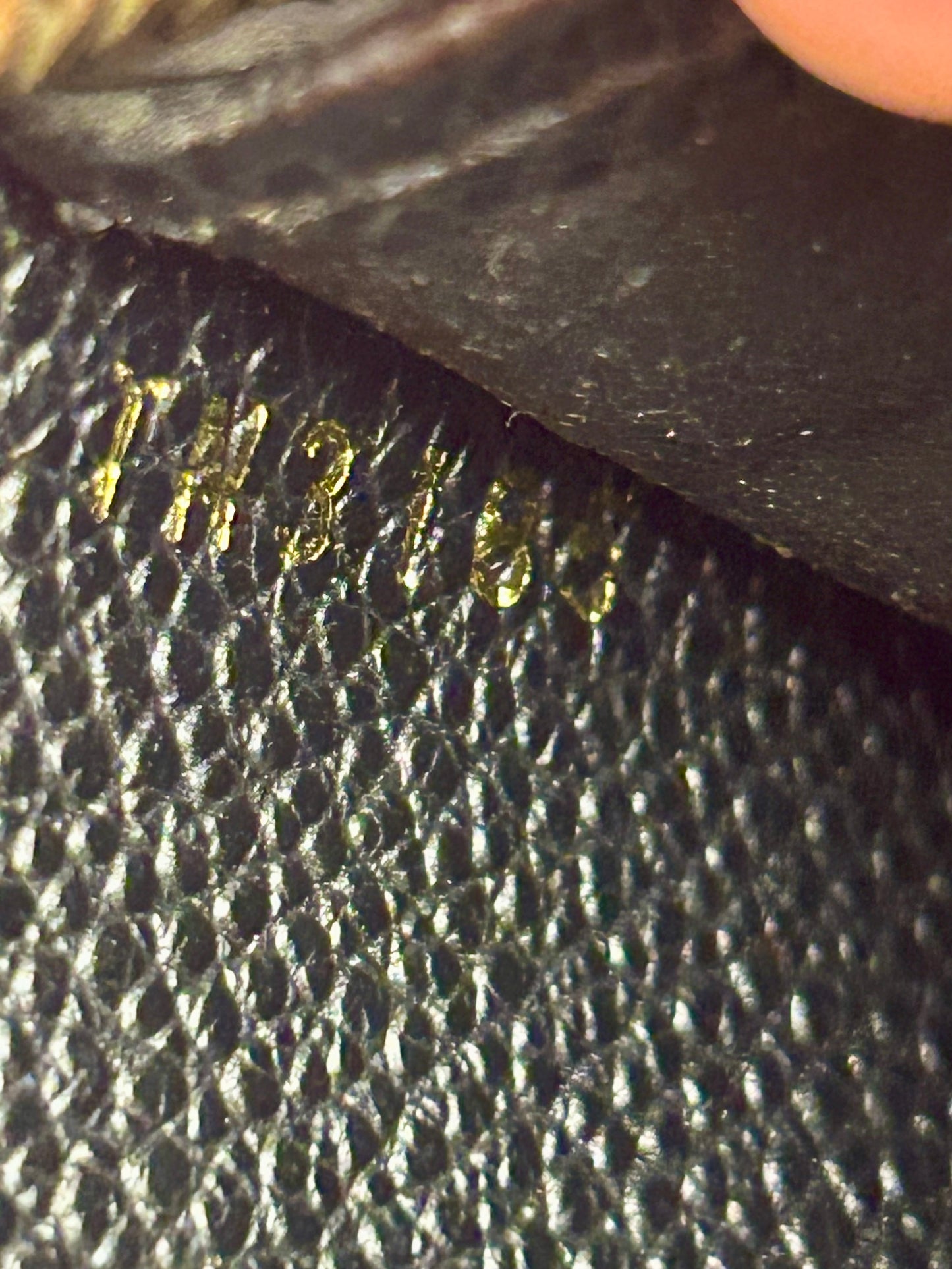 Black Empreinte Zippy Wallet