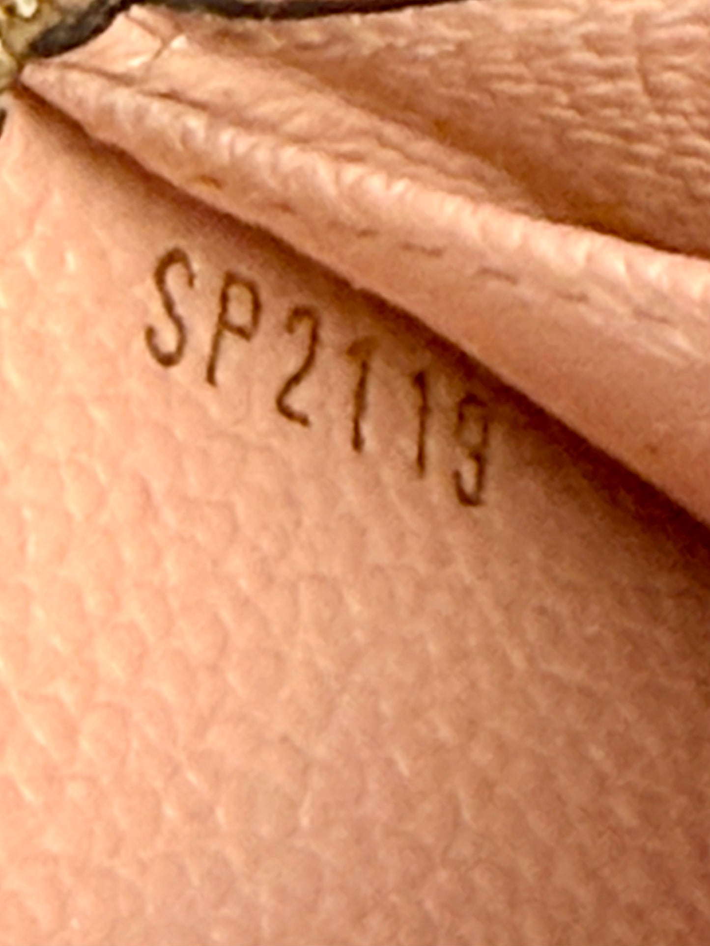 Rose Zippy Empreinte Wallet