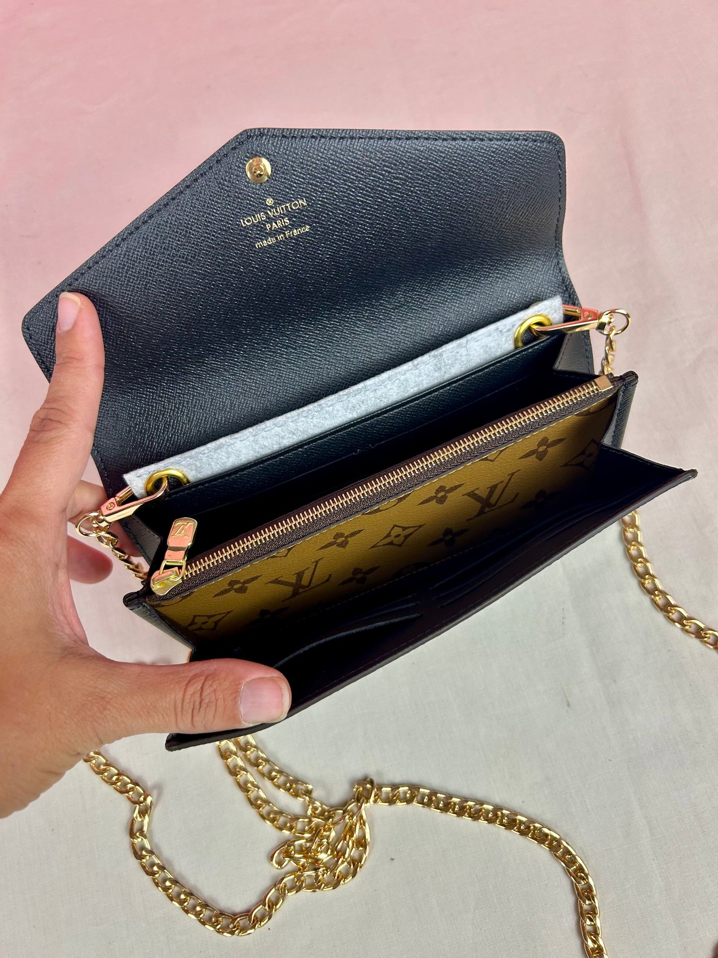 Reverse Monogram Sarah Wallet