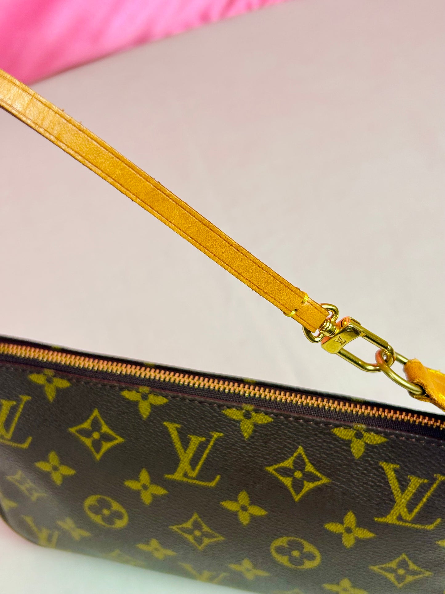 Pochette Accessories