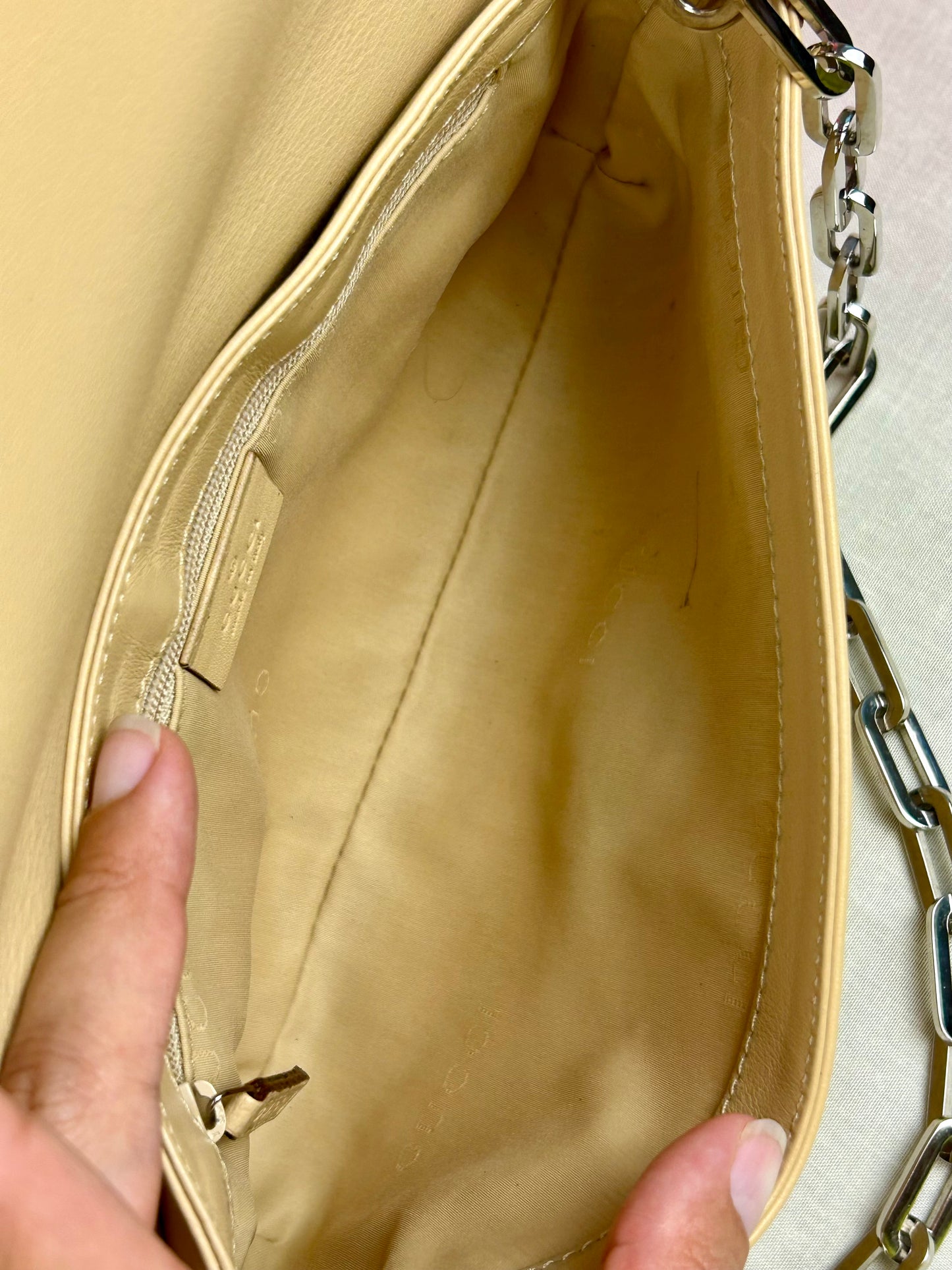 Gucci Beige Chain Shoulder Bag